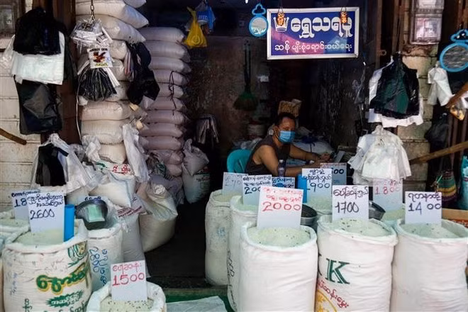 A rice store in Yangon, Myanmar (Illustrative photo: AFP/VNA)