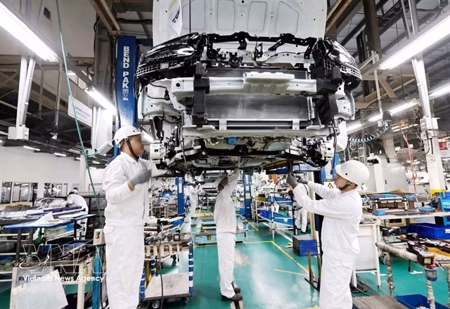 Car production at Honda Vietnam’s factory in Phu Tho province. Vietnam's total sales of vehicles in the January–September period was 495,138, up 20.2% year on year. (Photo: VNA)