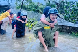 Typhoon Bualoi batters central Vietnam