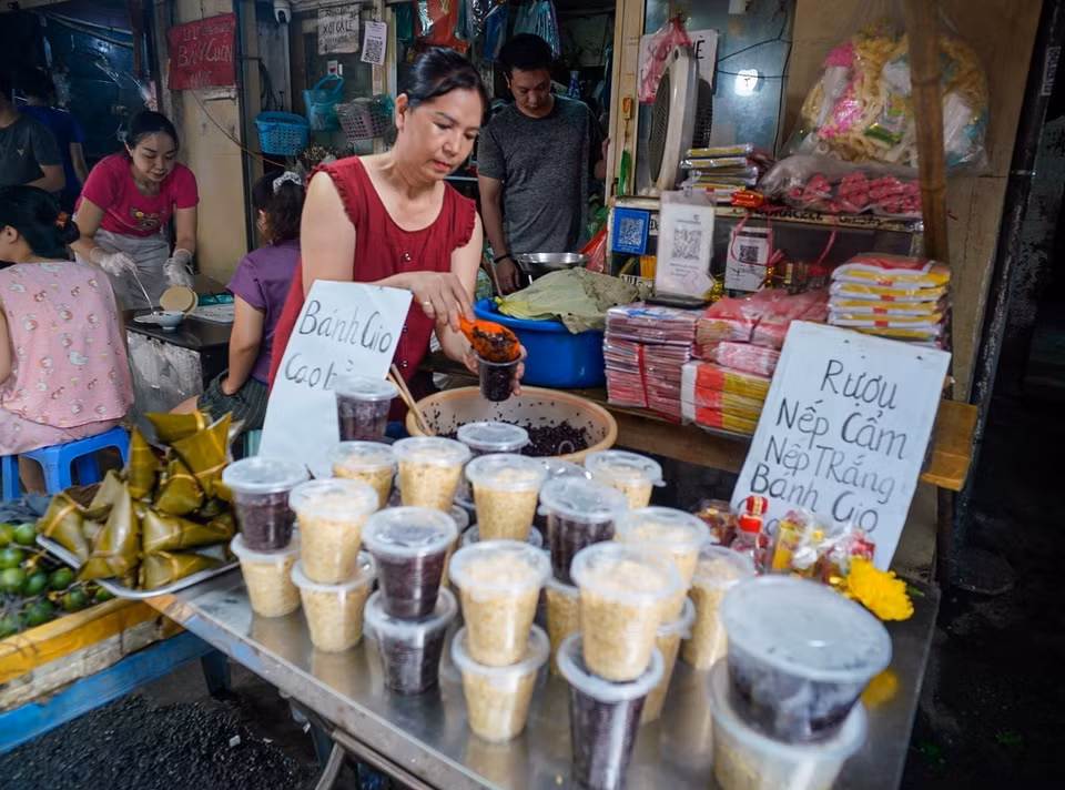 Fermented sticky rice (ruou nep) is a signature dish that’s indispensable on Doan Ngo Festival. (Photo: VNA)