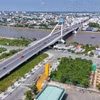 Tran Hoang Na Bridge spans the Can Tho River, linking Ninh Kieu and Cai Rang areas. (Photo: VNA)