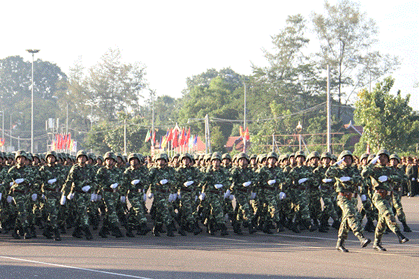 Vietnam helps Lao army build political theory school ảnh 1