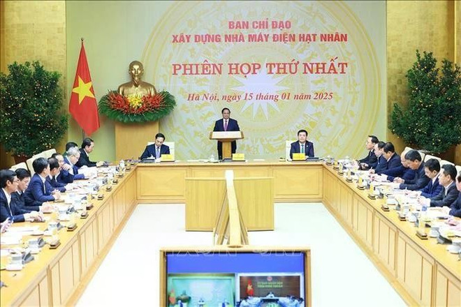 pham-minh-chinh-government-meeting.jpg