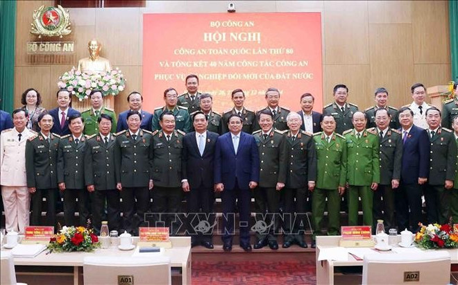 Prime Minister Pham Minh Chinh and delegates at the conference. (Photo: VNA) chinh2.jpg