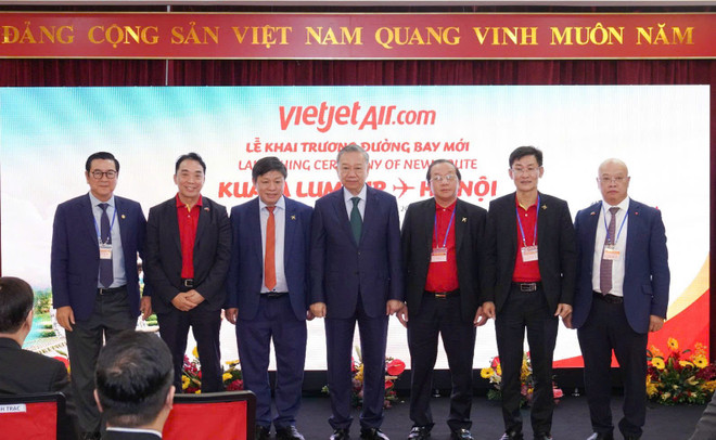 Vietnam’s Party General Secretary To Lam congratulates Vietjet on the new route launch, enhancing ASEAN connectivity (Photo: VIetjet) Photo 4 (5).jpg