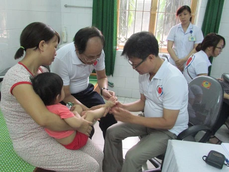 Free health check-ups for children in Tuyen Quang province