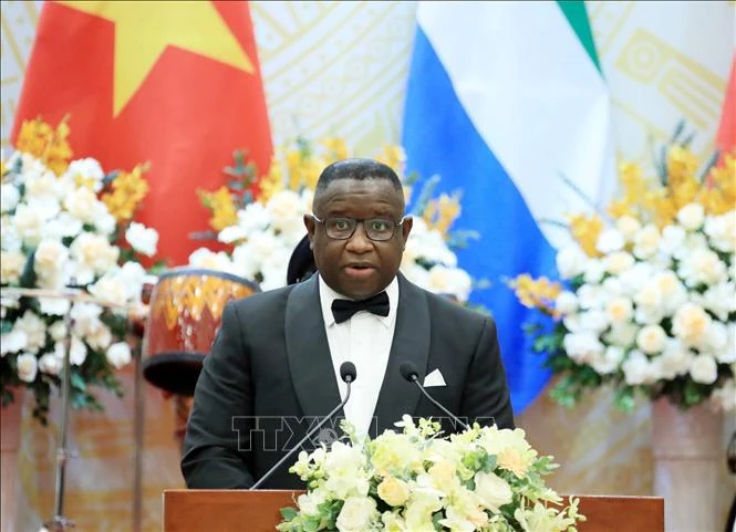 Sierra Leone President wraps up Vietnam official visit
