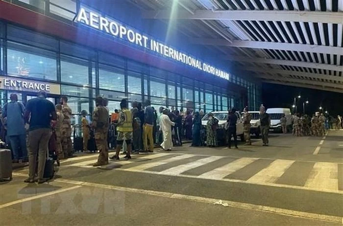 Vietnamese citizens in Niger remain safe, one requests evacuation