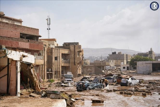 Vietnamese leaders condole Libya over storm damage