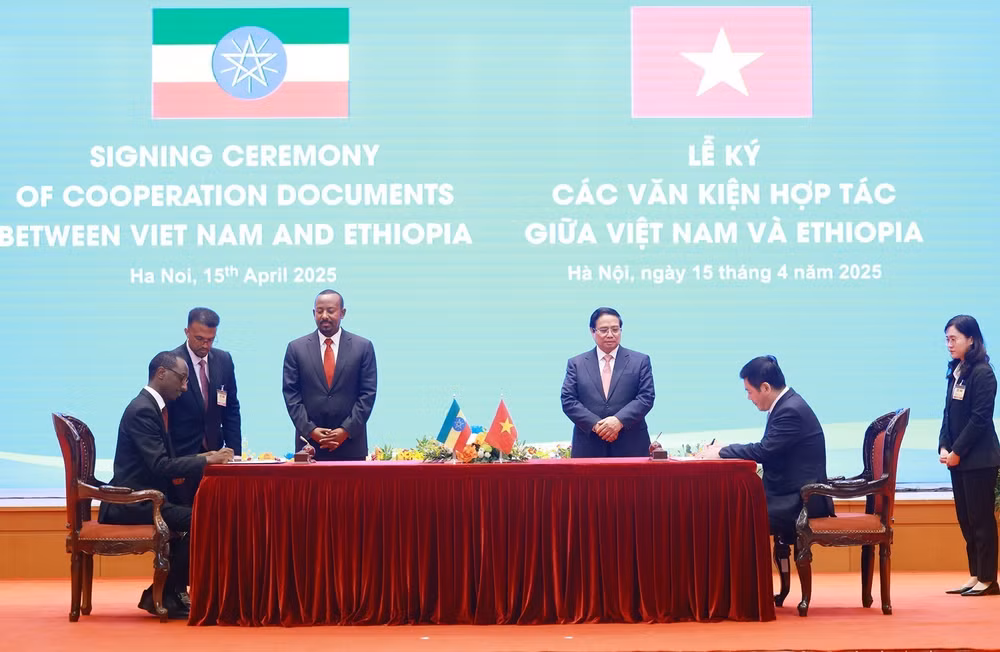 vietnam-ethiopia-pms-deal-signed-vna.jpg
