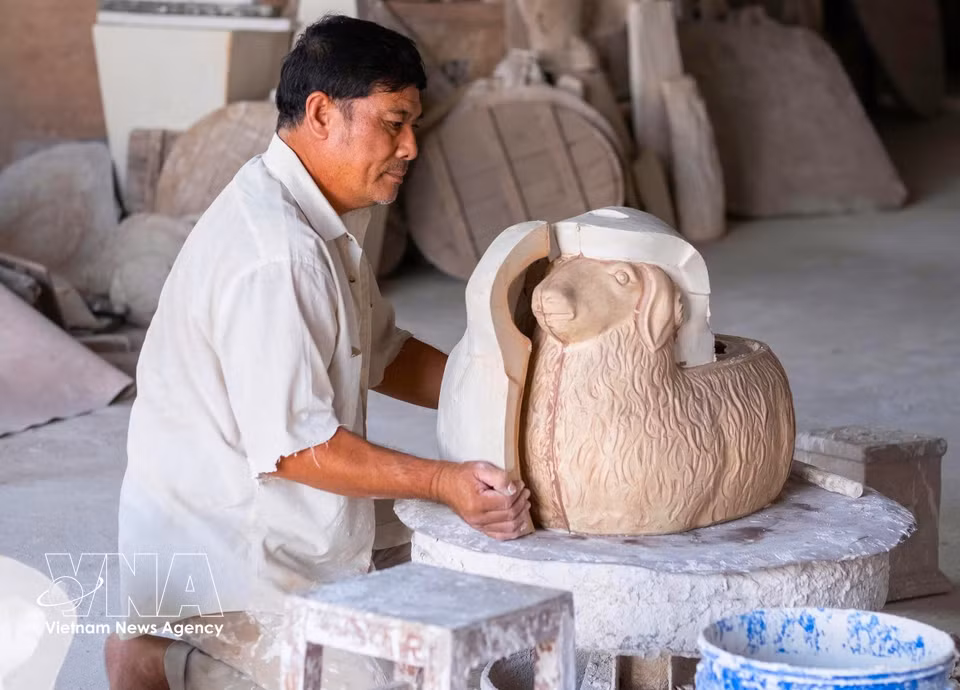 Binh Duong is one of the country’s major pottery centres. (Photo: VNA)