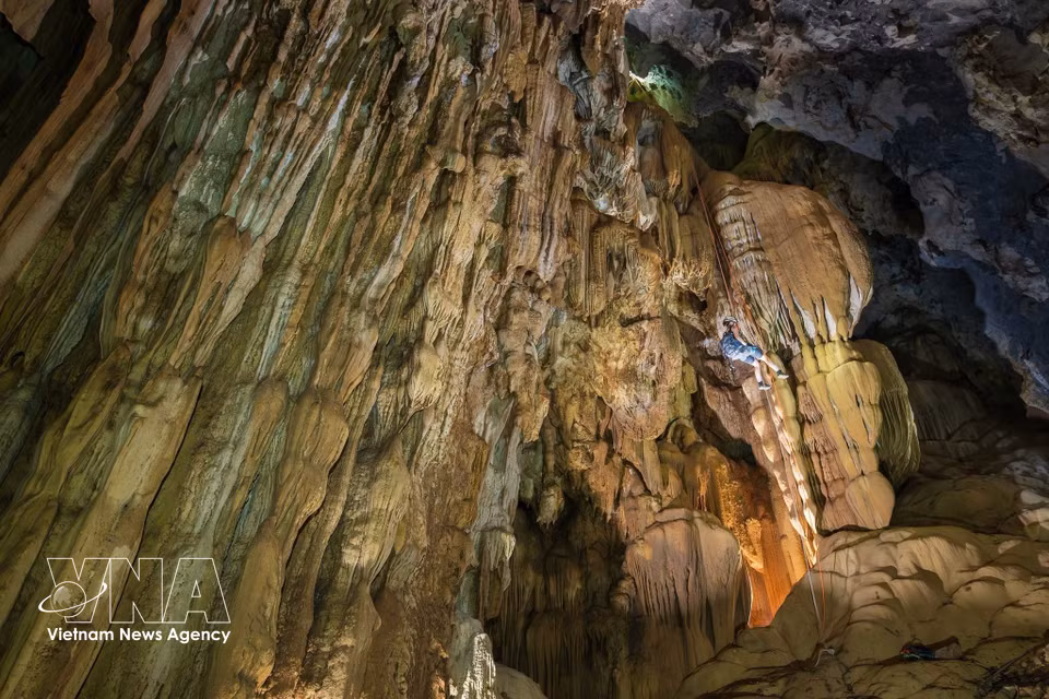 Thang Cave has a greater average width than several other caves in the area. (Photo: Published by VNA)
