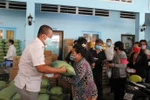 COVID-19: Relief packs given to Cambodian-Vietnamese
