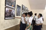  Images of Laos go on display in Hanoi