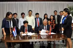 Vietnam presents 5,000 tonnes of rice to Cuba