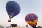 International hot air balloon festival underway in Hanoi's Son Tay town