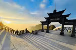 Lao Cai: hoarfrost appears on Fansipan Mountain