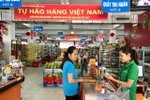 Vietnam should prioritise domestic market: experts