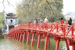 Tourists to Hanoi surge in first five months of 2022