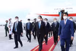 Japanese PM begins official visit to Vietnam