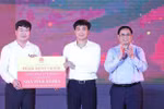 PM attends art programme marking War Invalids and Martyrs Day in Nghe An