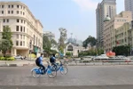 Bicycle-sharing service attracts young people in HCM city