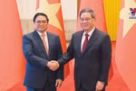 Government leaders of Vietnam, China hold talks