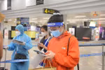 Vietnam Airlines operates first commercial flight on HCM City-Da Nang route