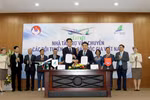 Bamboo Airways sponsors national football, futsal teams