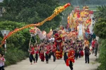 Sacred water carried to Tran Temple in Thai Binh