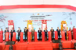 Delegates cut the ribbon to inaugurate the Vietnam-Japan Friendship House in Mekong Delta province of Long An (Photo: VNA)