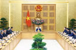 At the reception for newly-appointed Chinese Ambassador to Vietnam He Wei (Photo: VNA)