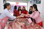 Climbing pork prices push November CPI up 0.96 percent