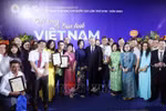 President To Lam, leaders of VNA and prize winners of VNA at the 18th national press awards in June 2024 (Photo: VNA)
