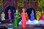 "Ao dai" designs are performed at the opening ceremony of the Hanoi Tourism Ao Dai Festival 2024 on October 4. (Photo: VNA)