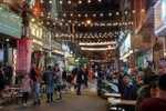 Dao Ngoc-Ngu Xa street food hub - a highlight of Hanoi's tourism 