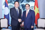 PMs agree on coordination to fruitfully implement Vietnam - Laos deals