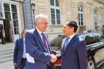 Vietnam attaches importance to comprehensive relations with France: FM
