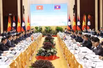 Vietnamese, Lao PMs co-chair Inter-Governmental Committee’s meeting