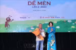 Writer Tran Duc Tien wins "Cricket Knight" Prize 2023