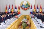 Vietnamese, Lao Prime Ministers hold talks in Vientiane