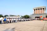 Mausoleum of President Ho Chi Minh reopens to visitors