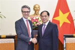 Foreign Minister appreciates ambassador’s contributions to Vietnam - EU ties