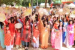 Saris, ao dai grace cross-culture catwalk