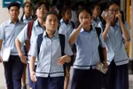 Students walk to classes at a secondary school in Singapore. (Photo: Reuters.com 