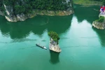 Exploring “inland Ha Long Bay” in Tuyen Quang