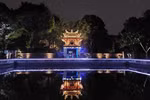 Dazzling night tours to Van Mieu - Quoc Tu Giam