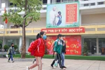 Hanoi ensures COVID-19 safety measures as students return to school