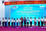 Scholarships given to disadvantaged ethnic minority students in Soc Trang