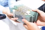 Banks propose raising small loan cap to 400 million VND